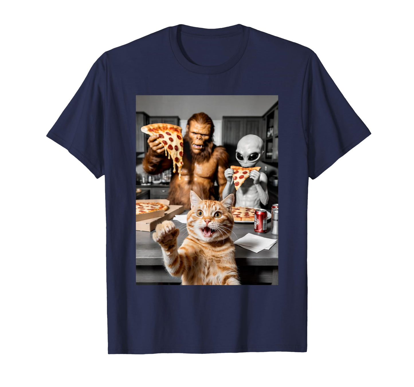 Cat Selfie Eating Pizza with Bigfoot Alien Funny Cat Graphic T-Shirt
