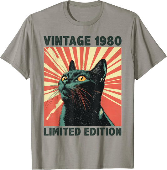 45 Years Old Gift Vintage 1980 Cat Lover 45th Birthday Retro T-Shirt
