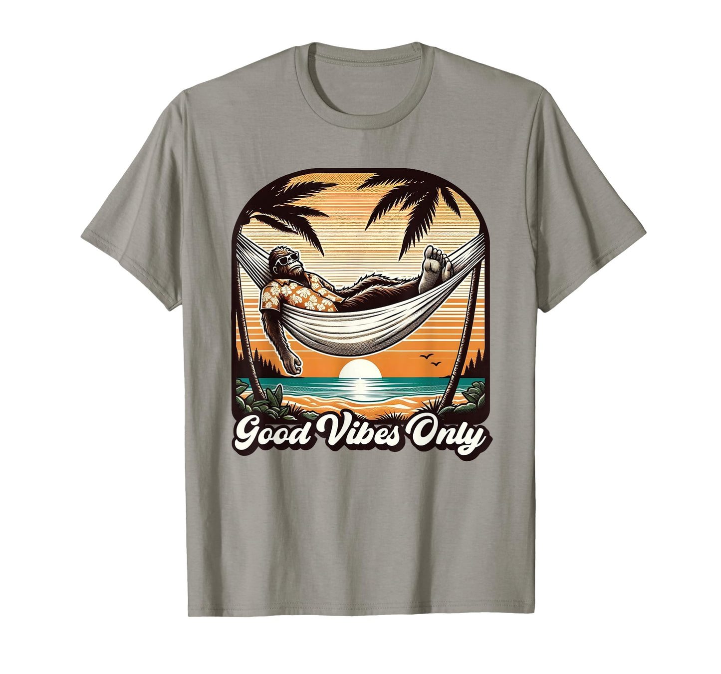 Funny Bigfoot Sasquatch Hawaiian Retro Beach Vacation Men T-Shirt