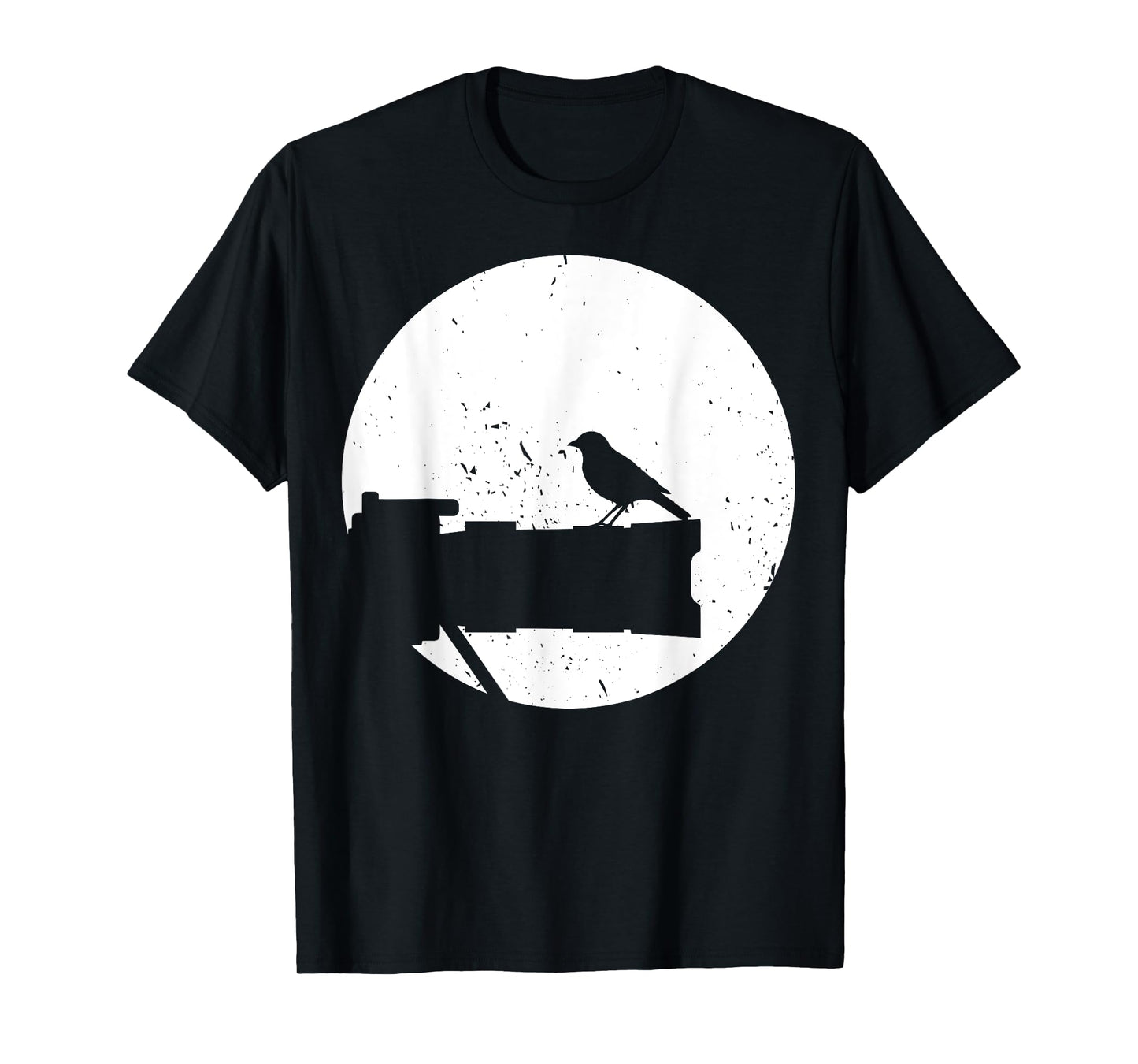Nature Photography - Long Lens - Bird On Camera Photographer T-Shirt
