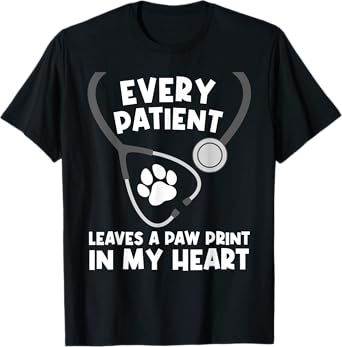 Funny Veterinary Assistant Men Women Paw Vet Technician T-Shirt