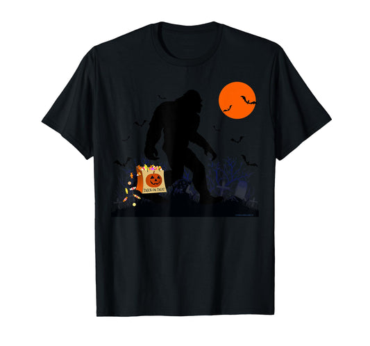 Funny Halloween Bigfoot Trick or Treating - Bigfoot T-Shirt