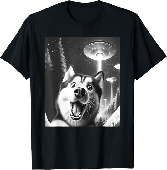 Funny Siberian Husky Alien UFO Taking a Selfie Dog Mom Dad T-Shirt
