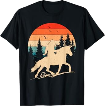 Bigfoot Riding Unicorn! Funny Sasquatch Unicorn Retro Sunset T-Shirt