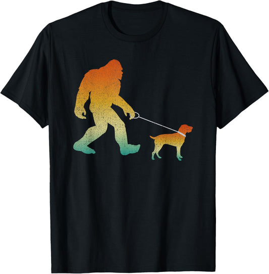 Bigfoot Walking Pudelpointer Funny Sasquatch Pet Dog T-Shirt