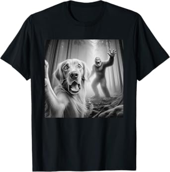 Funny Golden retriever Selfie with bigfoot sasquatch T-Shirt