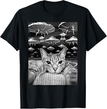 Cat Selfie With Alien UFO Funny Cute Cat For Men Women Kids T-Shirt
