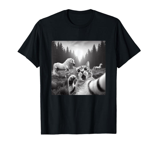 Funny Surprised And Scared Cat Selfie With Unicorns T-Shirt