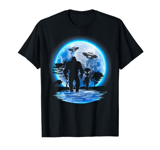 Alien & Bigfoot Moon Big Foot Sasquatch Gifts For Men Women T-Shirt