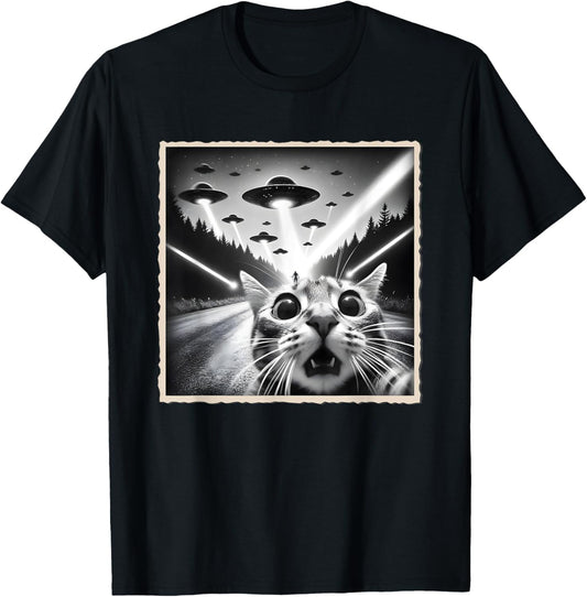 Cat Selfie With UFO | Funny Alien & Cat T-Shirt