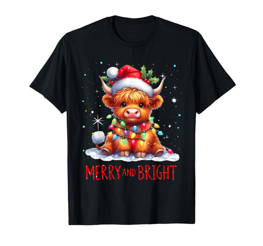 Cute Highland Baby Cow Christmas Lights Merry & Bright Xmas T-Shirt