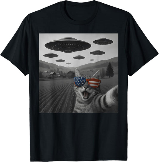4th Of July Cat Selfie With Alien UFO USA Flag Sunglasses T-Shirt
