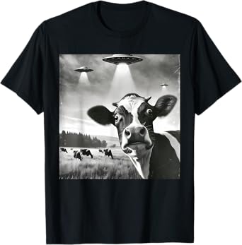 Funny Cow Selfie UFO Alien Humor Vintage Print Art Design T-Shirt