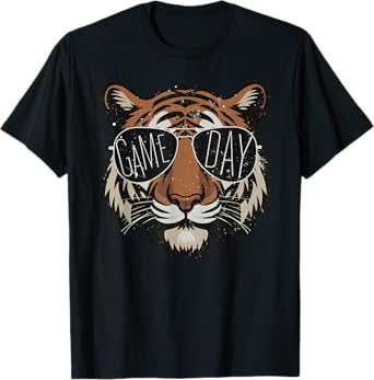 Touchdown American Football Game Day Thanksgiving Tiger Cool T-Shirt