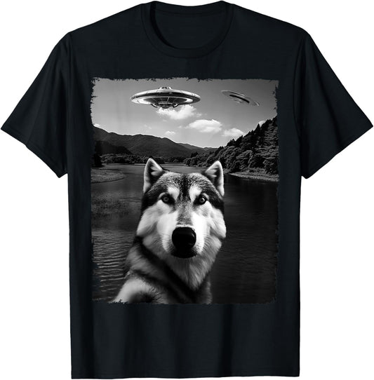 Dog Husky Selfie with Alien and Ufo T-Shirt