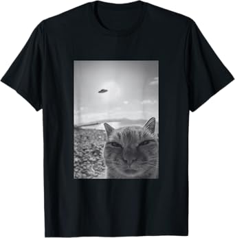 Cat Selfie with UFO T-Shirt