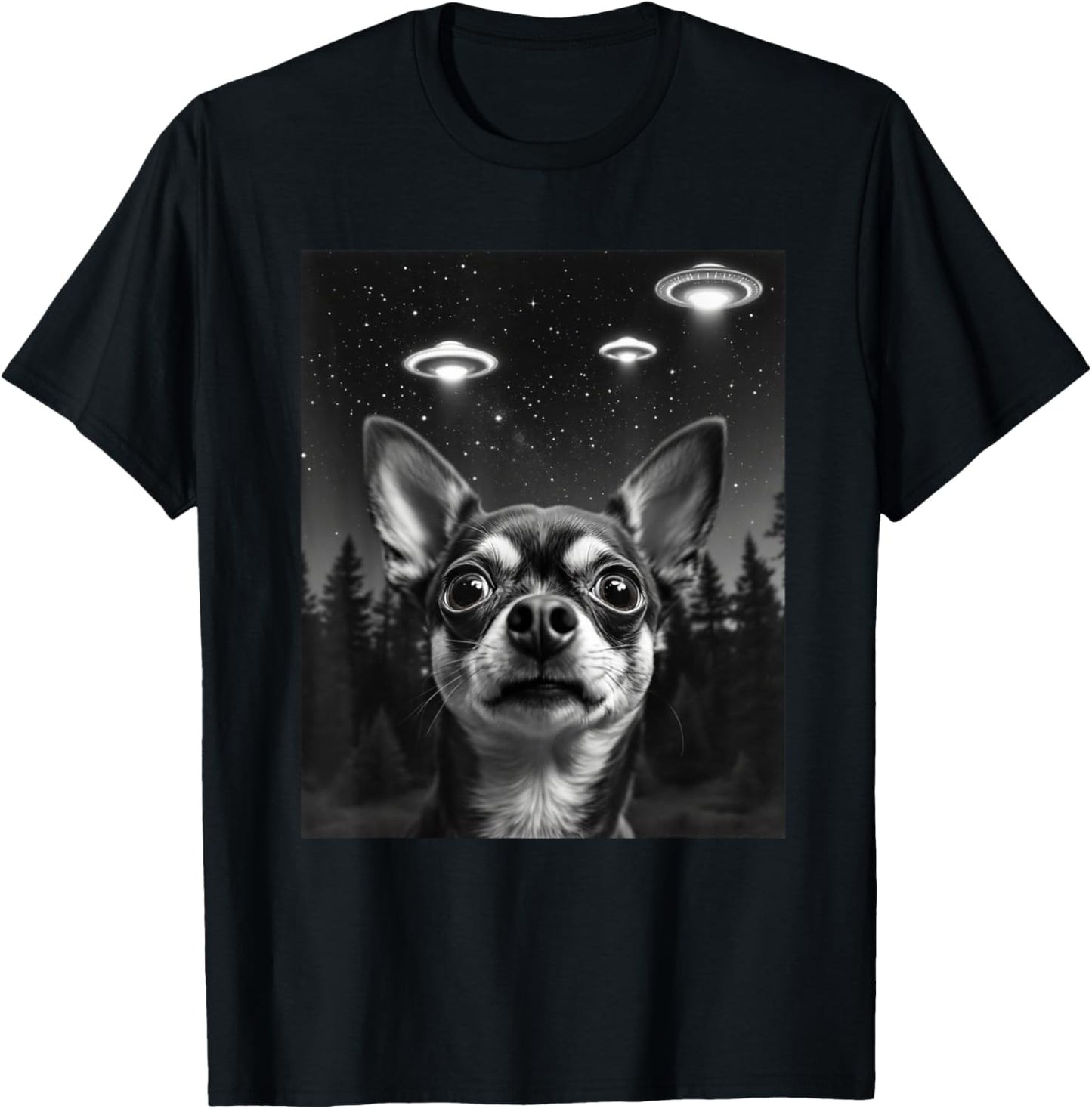 Dog Selfie With Alien UFO Funny Chihuahua Gift Mens Womens T-Shirt