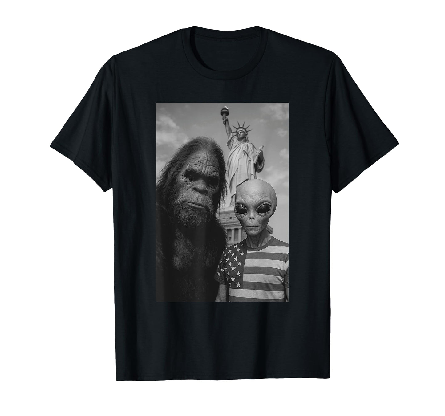 Retro Alien and Bigfoot Selfie Funny Alien Men Women T-Shirt