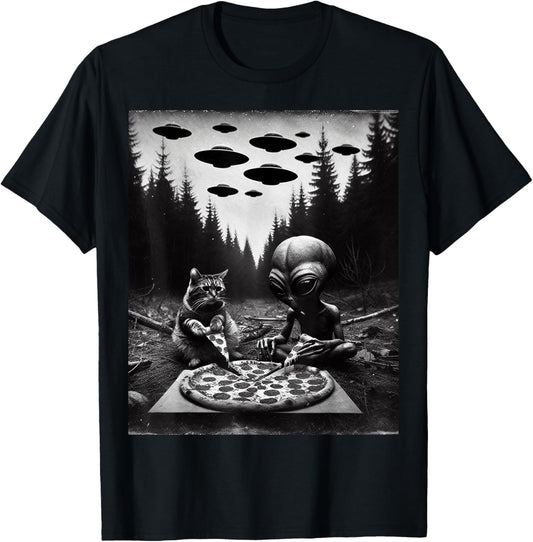 Funny Cat With Alien Eating Pizza. Cat And UFO Spaceship T-Shirt