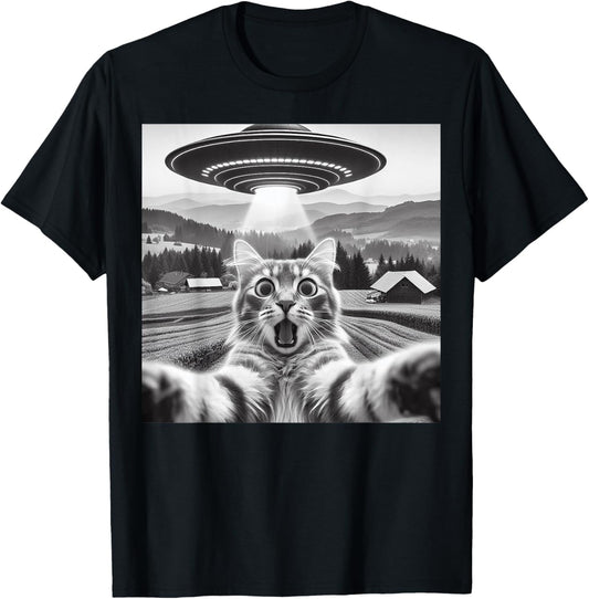 Cat Selfie With Alien UFO Funny Cat Gifts For Men Women Kid T-Shirt