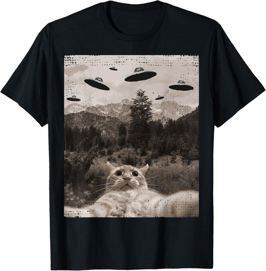 Cat UFO Meme - Funny Cat Selfie with UFOs T-Shirt