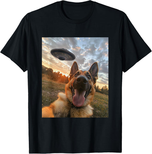German Shepherd Dog Selfie with UFOs Aliens Funny Graphic T-Shirt