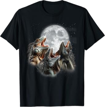 3 Iguanas Howling At The Moon Funny Iguana Hunter Pet Lizard T-Shirt