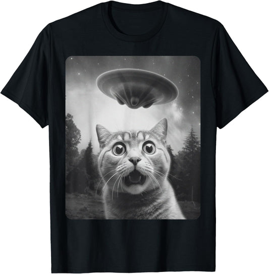 Cat Selfie With UFO T-Shirt