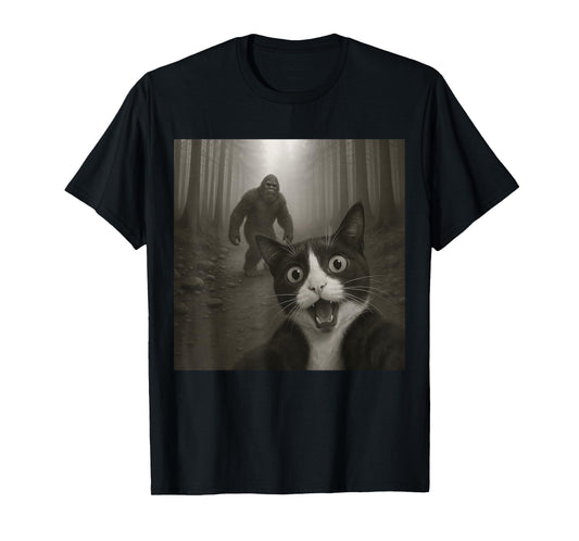 Funny Surprised Scared Tuxedo Cat Selfie With Bigfoot T-Shirt