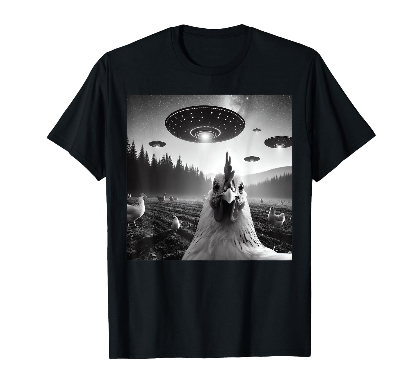 Chicken Rooster Funny Selfie Chicken with UFOs Weird Aliens T-Shirt