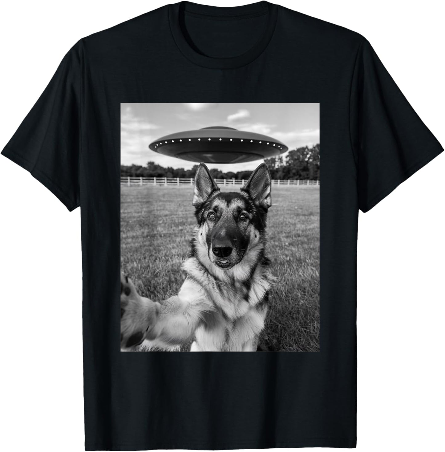 Funny German Shepherd Ufo Selfie T-Shirt