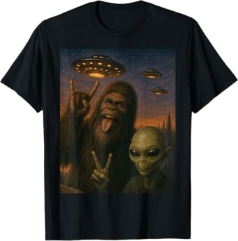 Bigfoot Alien Rock On Selfie UFO Funny Gifts Men Women Kid T-Shirt