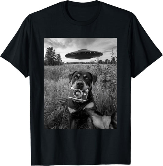 Funny Rottweiler Ufo Selfie T-Shirt