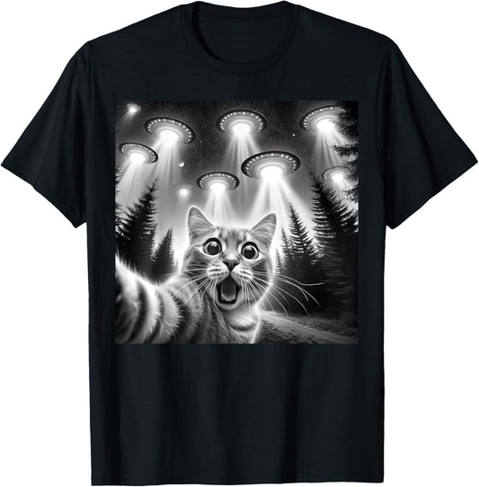 Funny Cat Alien UFO Encounter Sci-Fi Selfie T-Shirt