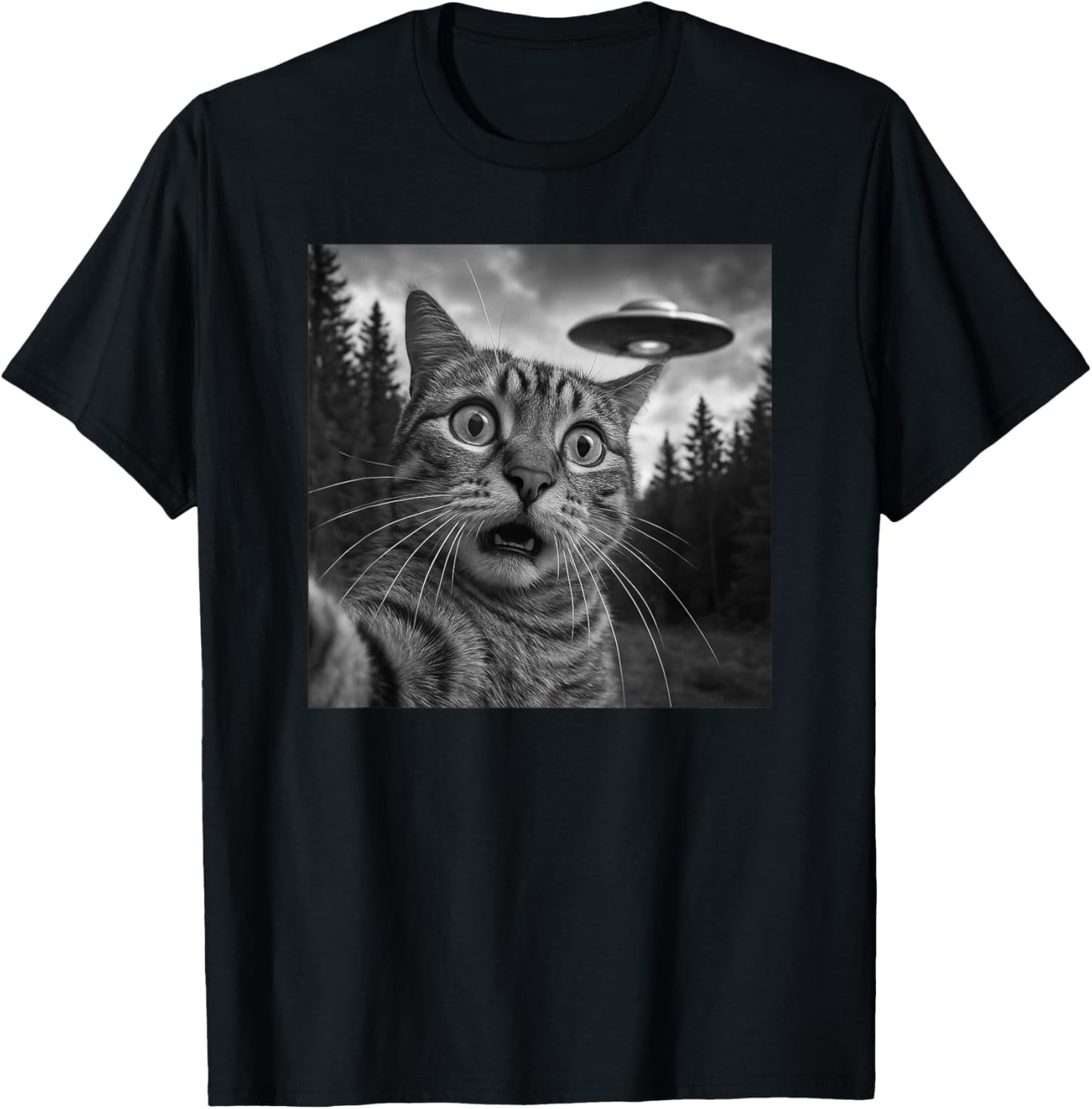 Funny Cat Selfie UFO Alien Spaceship Abduction Gift T-Shirt