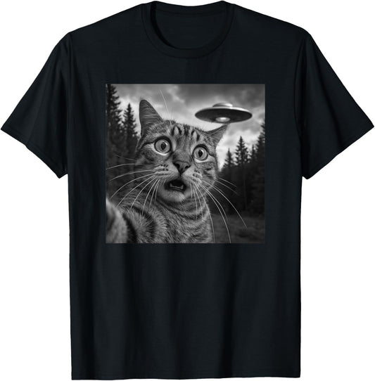 Funny Cat Selfie UFO Alien Spaceship Abduction Gift T-Shirt