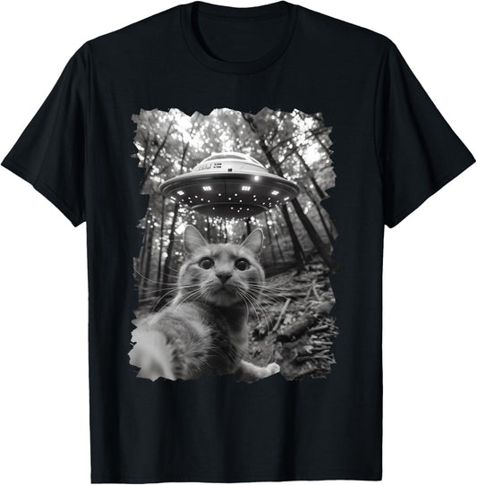 Funny Cat UFO, Funny Alien Cat Selfie UFO for Cats Lovers T-Shirt