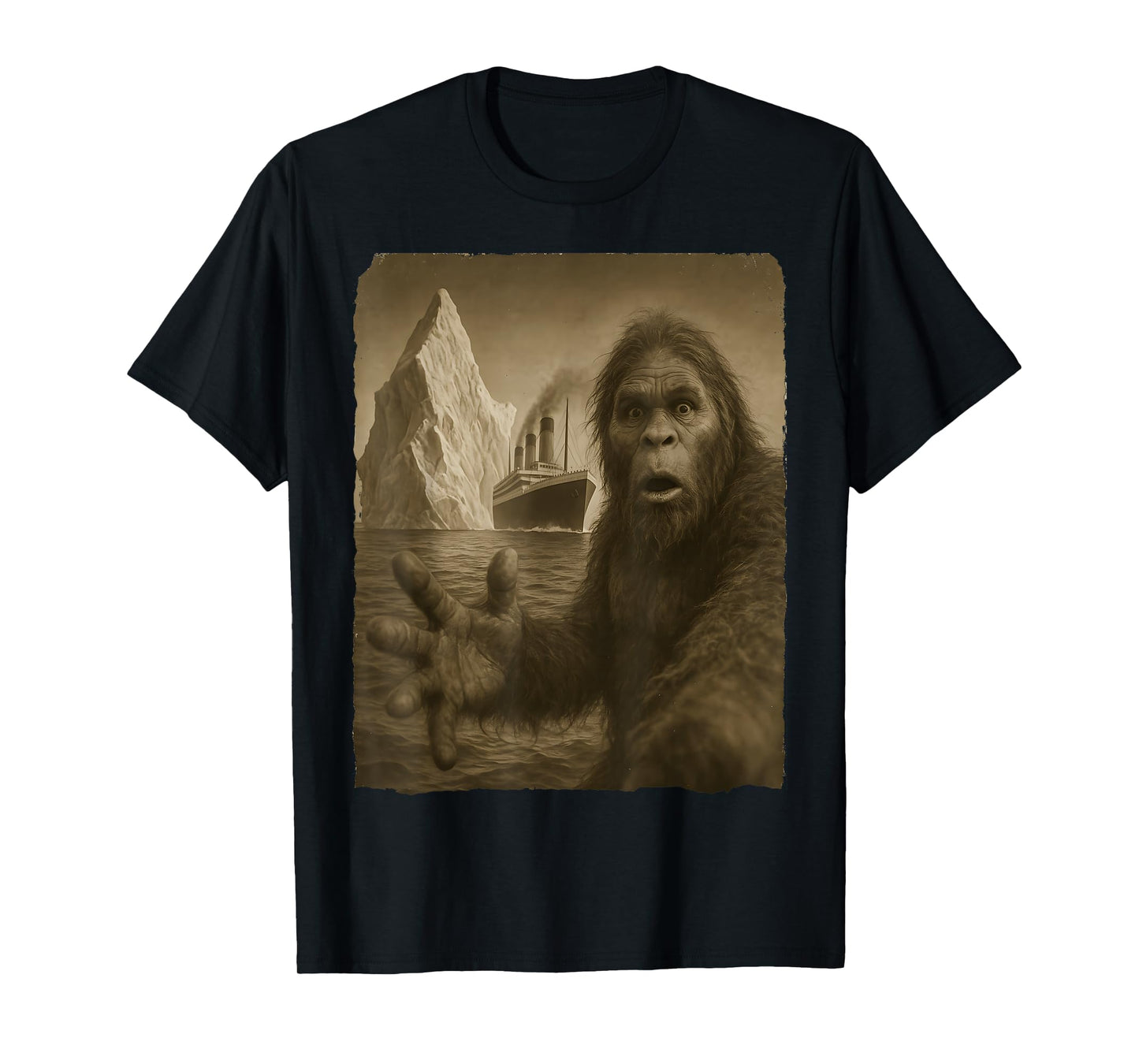 Funny Bigfoot Selfie Titanic T-Shirt