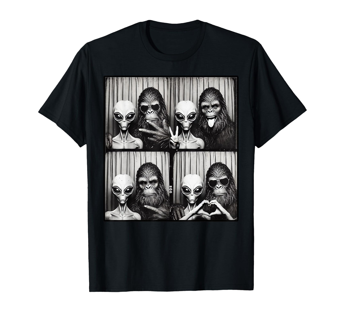Funny Photobooth Sasquatch UFO Bigfoot And Alien Photobooth T-Shirt