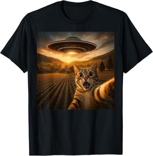 Cat Selfie With Alien UFO Funny Cat Gifts For Men Women Kid T-Shirt