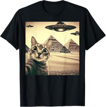 Cat Selfie With Alien UFO Funny Cat Gifts For Men Women Kid T-Shirt