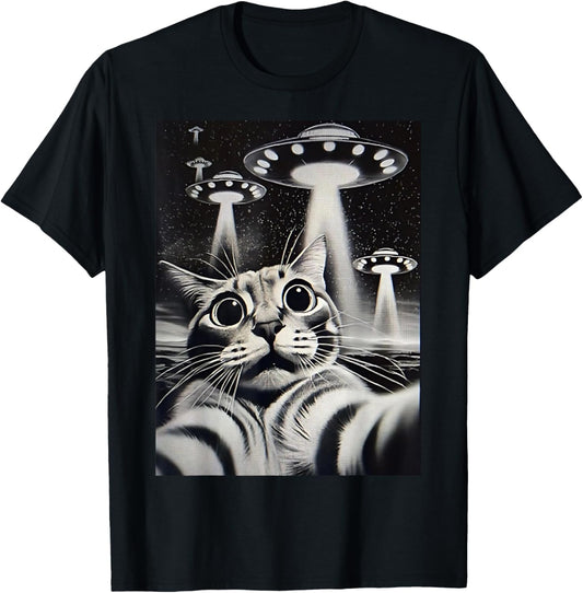 Cat Selfie With Alien UFO Funny T-Shirt