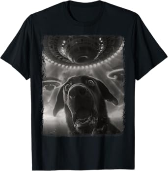 Labrador Dog UFO Alien Extraterrestrial Selfie Men Women Kids T-Shirt