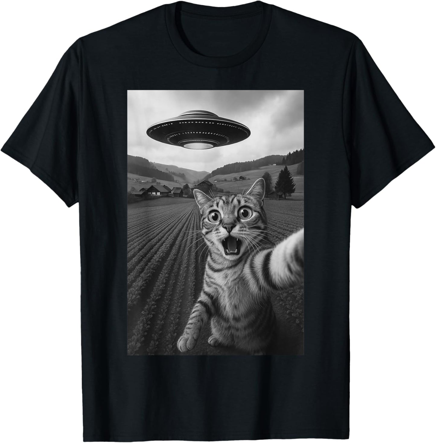 Cat Selfie With Alien UFO Funny Cat For Boys Men Women Kids T-Shirt