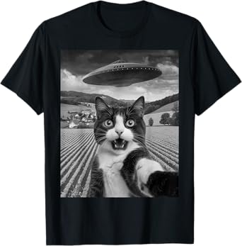 Cat Selfie With Alien UFO Funny Cat Gifts For Men Women Kid T-Shirt