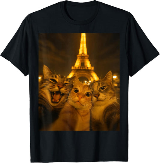 Cats selfie in Paris, Cats visiting paris , Travelling cats T-Shirt