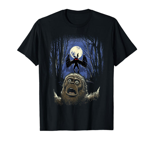Scared Bigfoot Selfie Bigfoot With Mothman Monster Cryptid T-Shirt