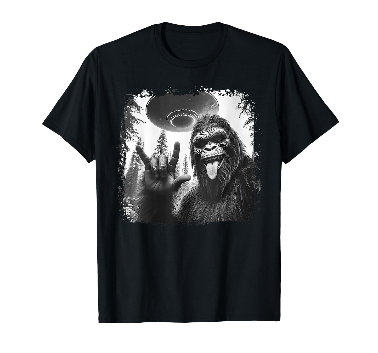 Funny Sasquatch Bigfoot Rock On Selfie with UFO Alien T-Shirt