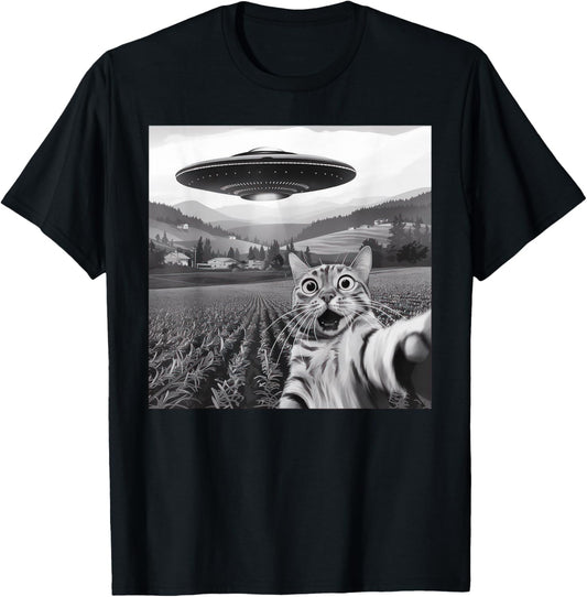 Cat Selfie With Alien UFO Cat Gifts For Men Women Kid T-Shirt