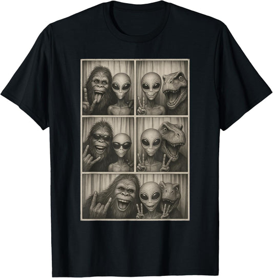 Funny Photobooth Bigfoot Alien Dinosaur Selfie T-Shirt